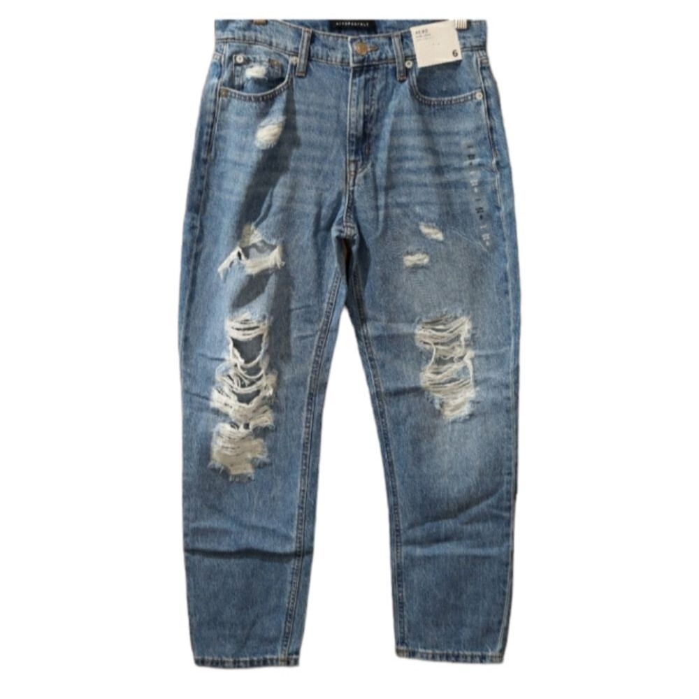 Aeropostale Distressed Wide Leg Mom Jean's NWT 6